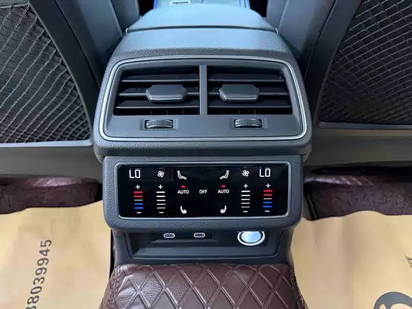 Audi A6L 2024, фото 16