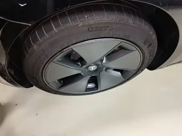 Tesla Model 3 2022, фото 22