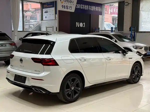 Volkswagen Golf 2023, фото 4