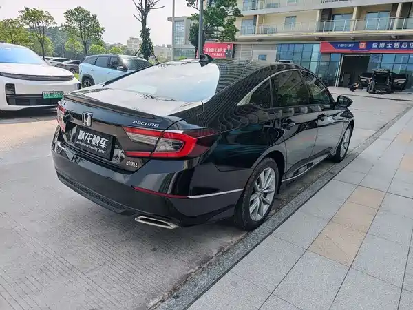 Honda Accord 2022, фото 8