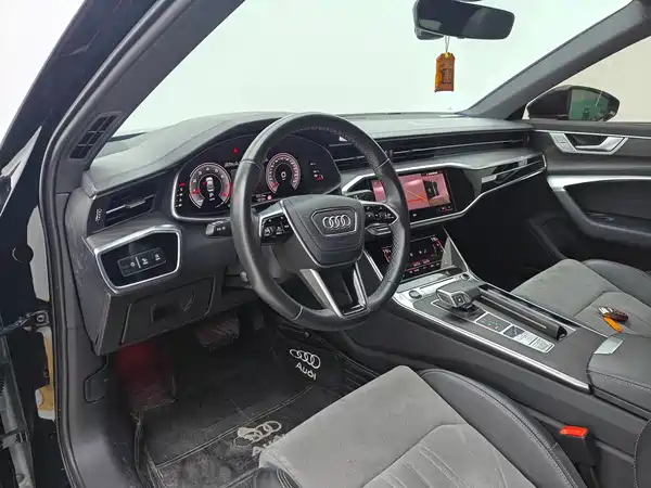 Audi A6L 2024, фото 21