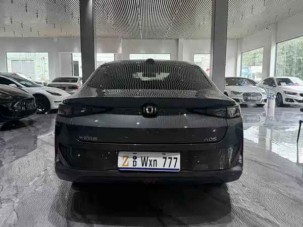 Changan Qiyuan A05 2024, фото 21