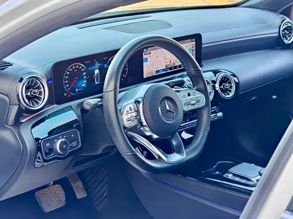 Mercedes-Benz A-Class 2022, фото 11