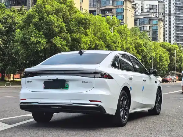 Geely Galaxy A7 2025, фото 16