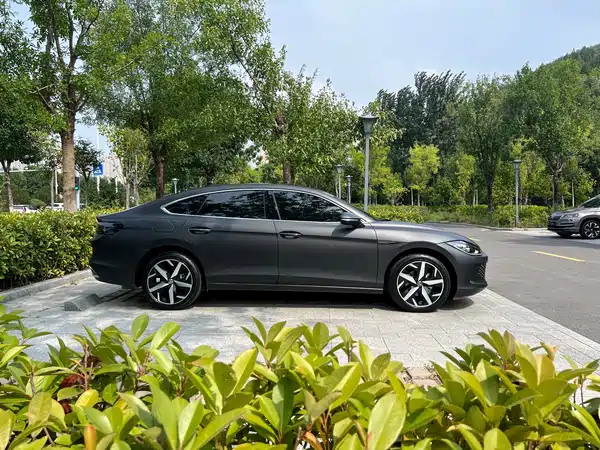 Volkswagen Lamando 2023, фото 4