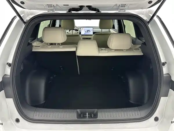 Toyota bZ3X 2025, фото 17