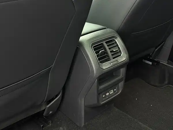 Volkswagen Tiguan L 2023, фото 12