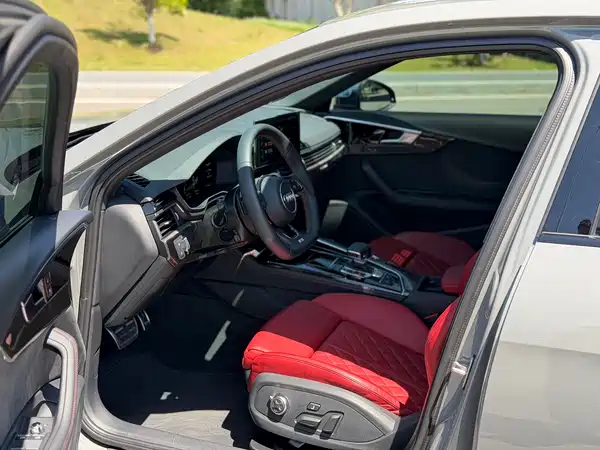Audi S4 2022, фото 8