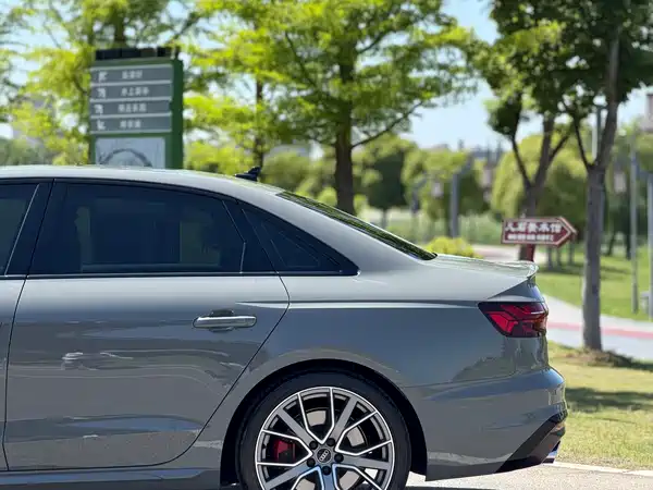 Audi S4 2022, фото 14