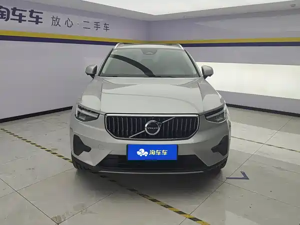 Volvo XC40 2023, фото 2