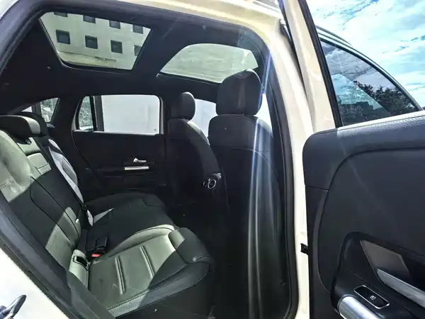 Mercedes-Benz GLA 2024, фото 7
