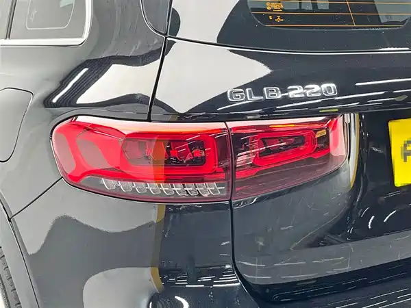 Mercedes-Benz GLB 2022, фото 10