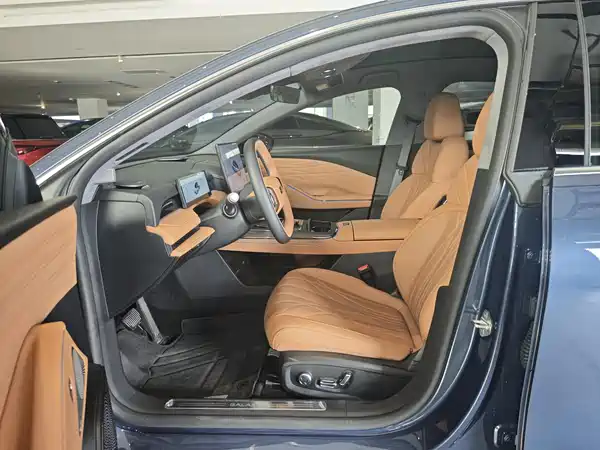 Geely Galaxy Starshine 8 2025, фото 4