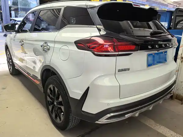 Geely Boyue 2022, фото 4