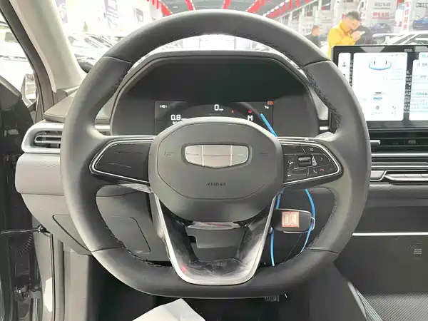 Geely Emgrand 2025, фото 8