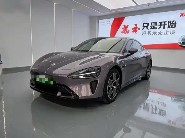 Xiaomi SU7 2024