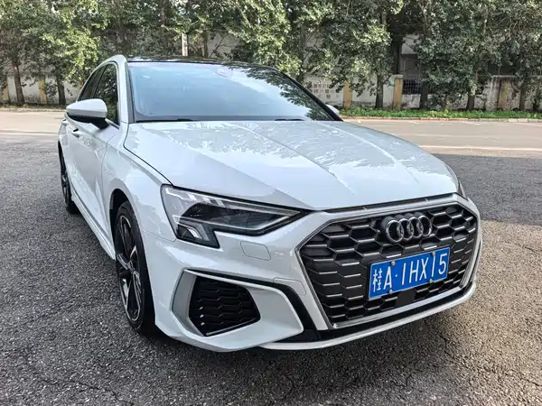 Audi A3 2023, фото 3