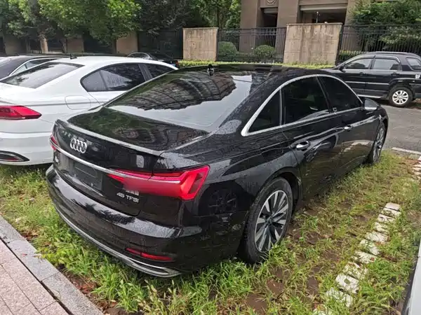 Audi A6L 2023, фото 6