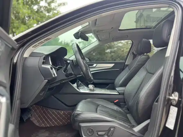 Audi A6L 2022, фото 5