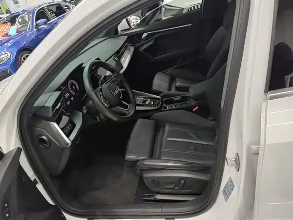 Audi A3 2022, фото 14