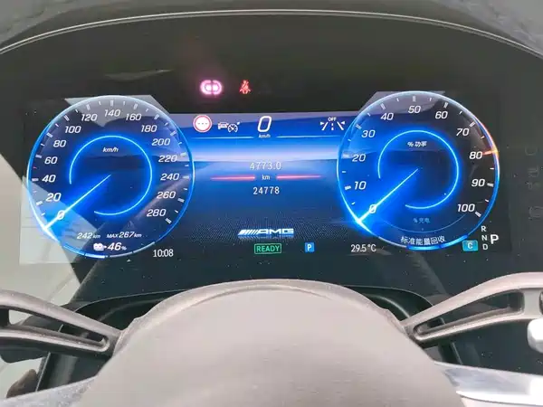 Mercedes-Benz EQE AMG 2023, фото 4