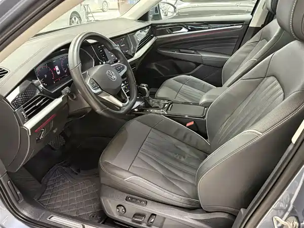 Volkswagen Passat 2022, фото 11