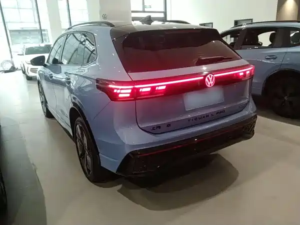 Volkswagen Tiguan L 2024, фото 4