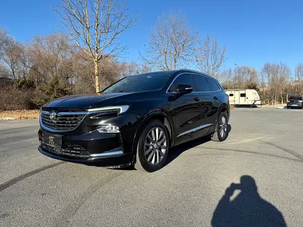 Buick Enclave 2022, фото 2