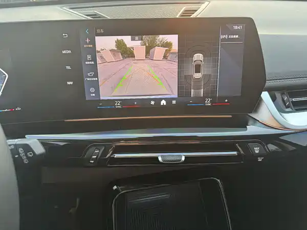 BMW X1 2023, фото 14