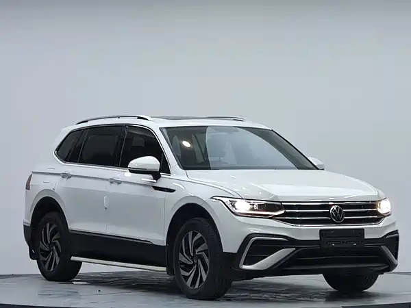 Volkswagen Tiguan L 2023, фото 3