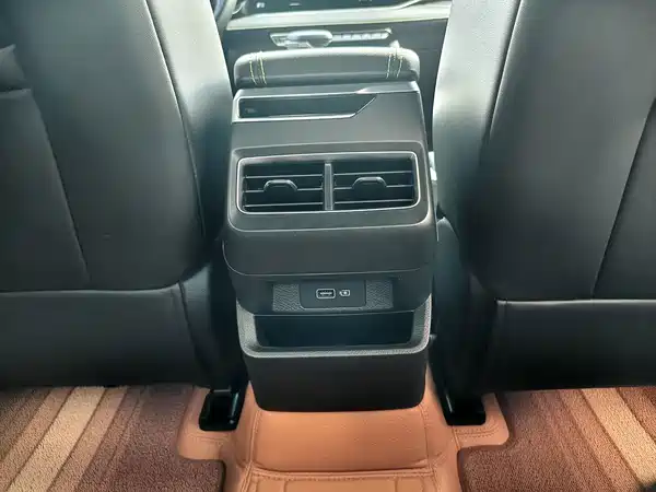 Geely Preface 2024, фото 7