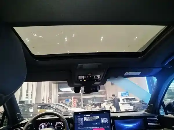 Volkswagen Tiguan L 2024, фото 14