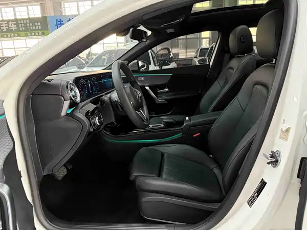 Mercedes-Benz A-Class 2022, фото 8