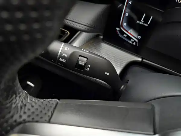Hongqi H5 2023, фото 34
