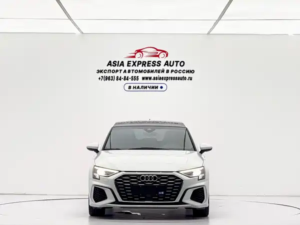 Audi A3 2023, фото 2