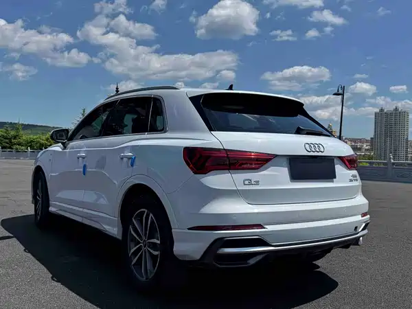 Audi Q3 2022, фото 4