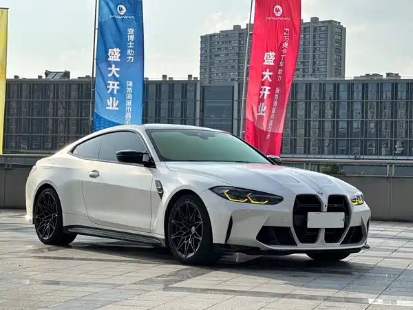 BMW M4 2023, фото 3