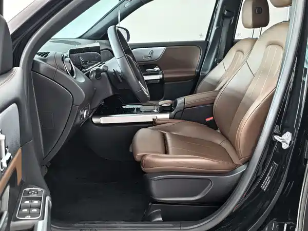 Mercedes-Benz GLB 2022, фото 12