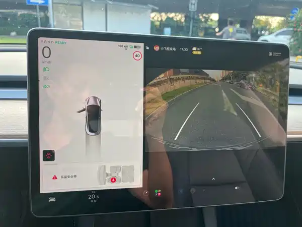 Tesla Model 3 2022, фото 34
