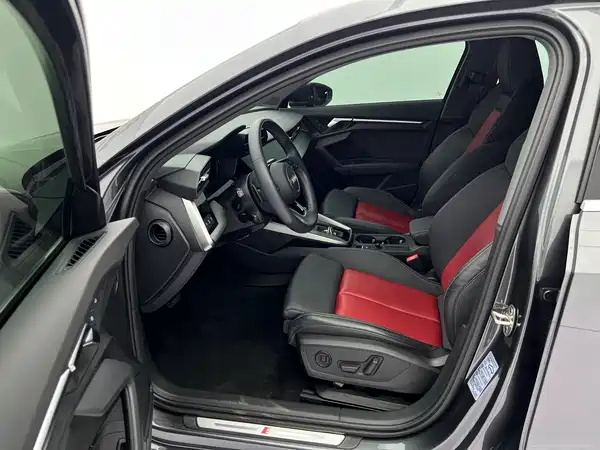 Audi A3 2022, фото 20