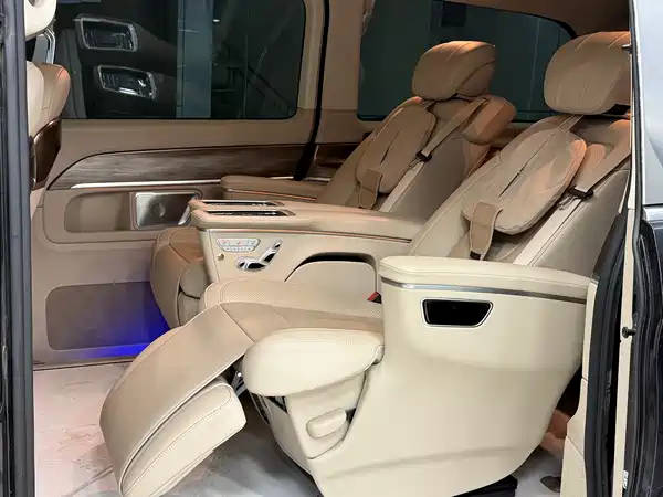 Mercedes-Benz V-Class 2022, фото 5