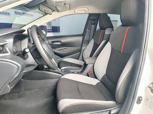Toyota Corolla 2022, фото 4