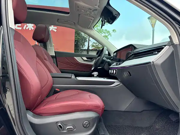 Hongqi HS5 2025, фото 13