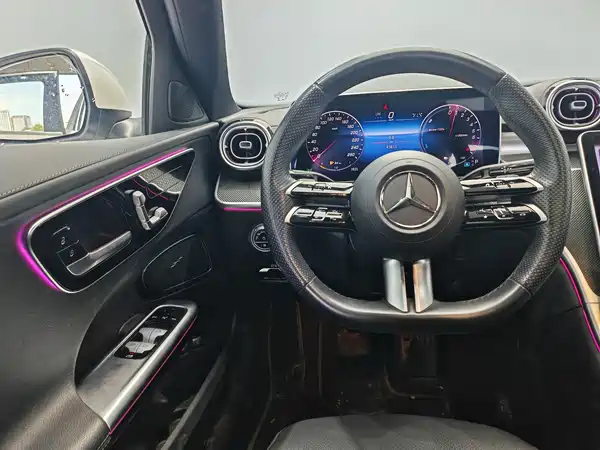 Mercedes-Benz C-Class PHEV 2024, фото 9