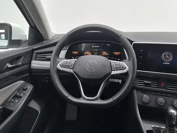 Volkswagen Bora 2024, фото 11