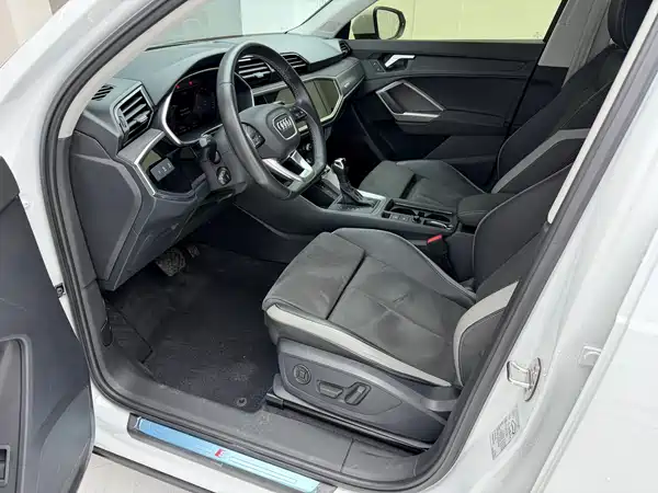 Audi Q3 2022, фото 13