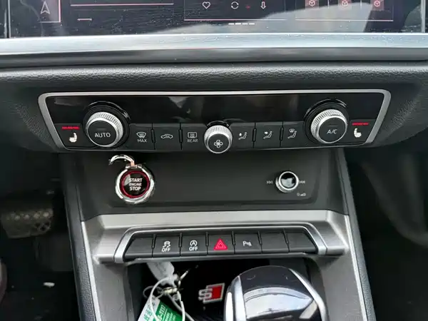 Audi Q3 2023, фото 14