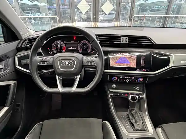 Audi Q3 2022, фото 18