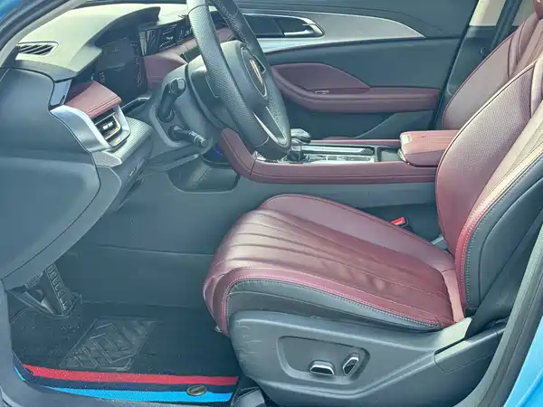 Hongqi H5 2024, фото 5