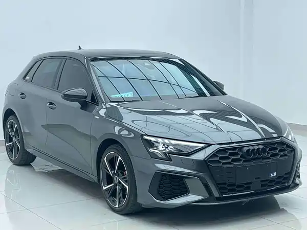 Audi A3 2022, фото 2
